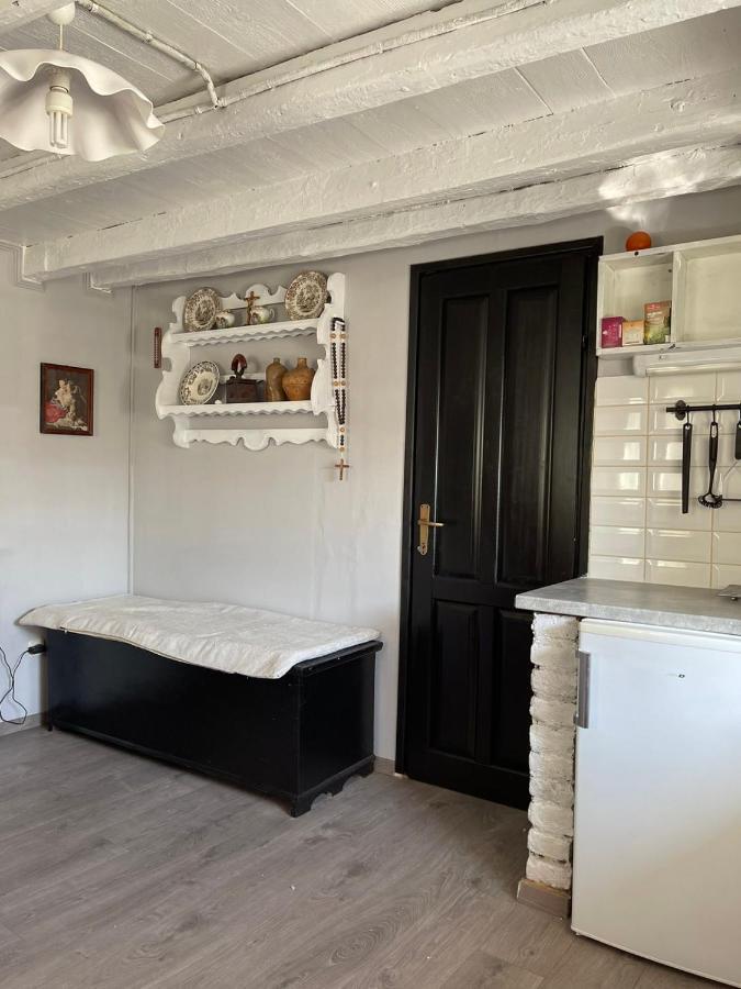 Lubenice-Rodinis Room And Apartment מראה חיצוני תמונה